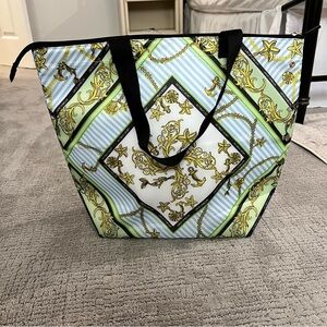 VICTORIA’S SECRET Tote Bag Insulated Cooler Sturdy Straps Starfish Seashells